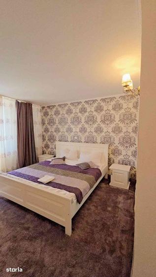 Casă cu Teren 9218 Mp în Central