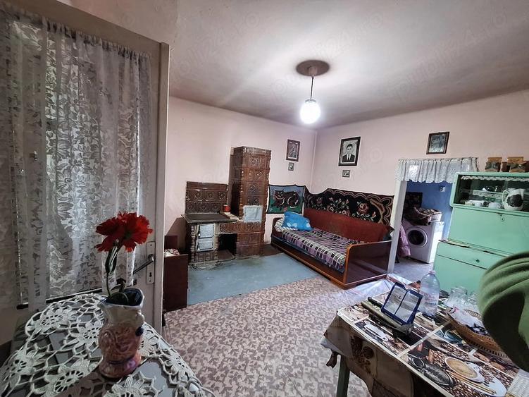Casă cu 3 camere cu Teren 700 Mp în Livezile