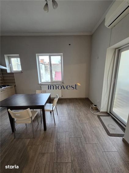 Apartament cu 3 camere nedecomandat în Central