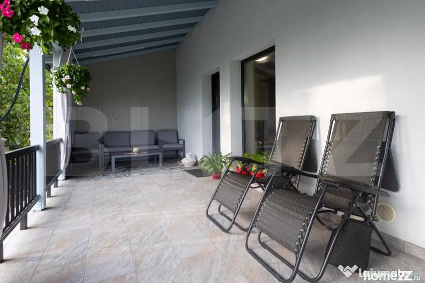 Casă cu 5 camere cu Teren 1000 Mp în Bucium