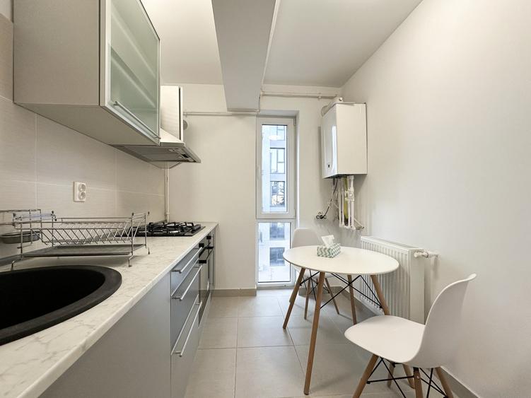 Apartament cu 2 camere decomandat, mobilat în Theodor Pallady