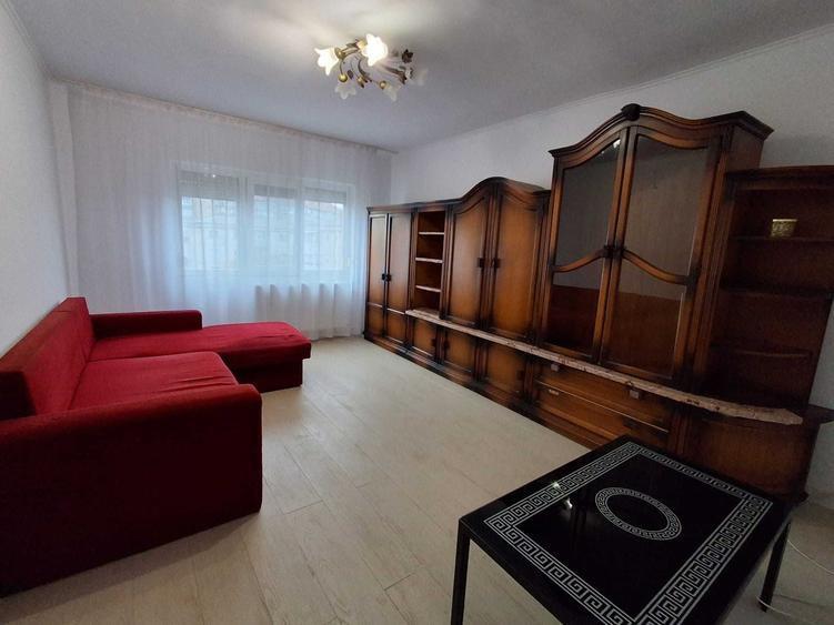 Garsonieră decomandată în Nufărul