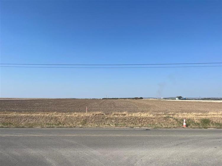 Teren Construcții intravilan de 5755 mp, în Aeroport