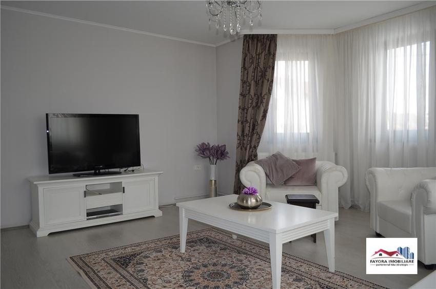 Casă cu 6 camere cu Teren 1003 Mp în Nazna