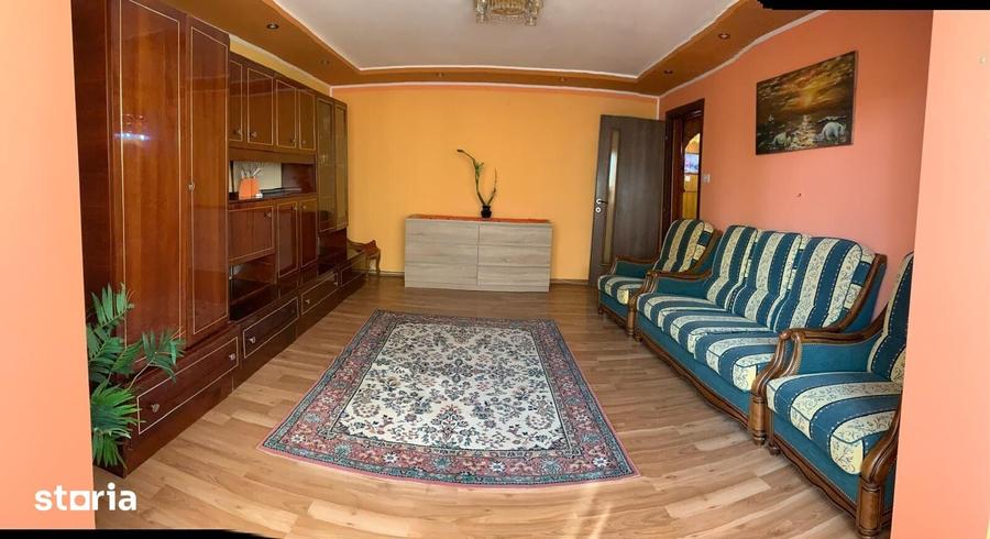 Apartament de vanzare, cu 3 camere, mobilat si utilat, in zona Dambovi - 2