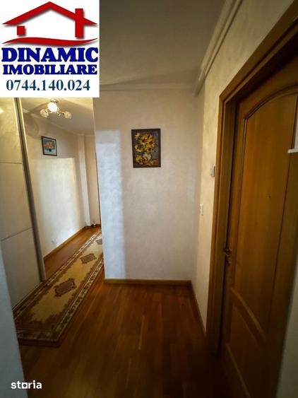 Apartament cu 2 camere decomandat în Sud