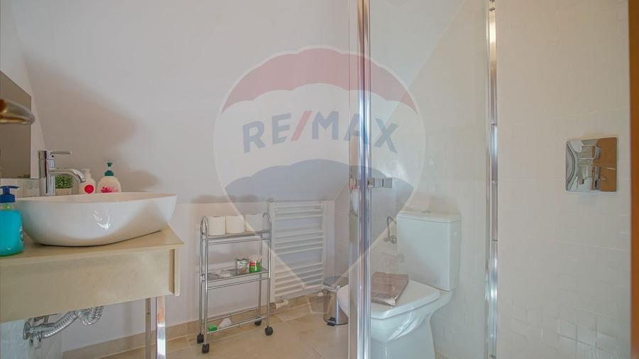 Casă individuală cu 6 camere cu Teren 147 Mp în Centrul Istoric