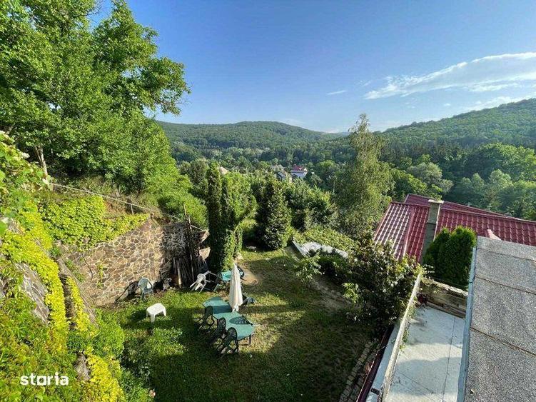 Casă cu 3 camere cu Teren 400 Mp în Mărgineni