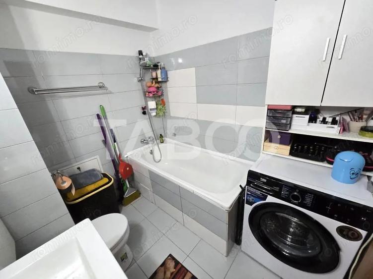 Apartament cu 2 camere semidecomandat, mobilat în Turnișor