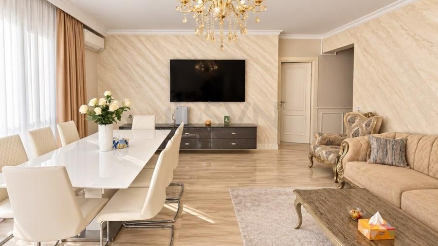 Apartament cu 4 camere decomandat, mobilat în Bucureștii Noi
