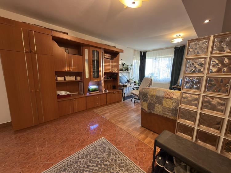 Apartament cu 2 camere decomandat, mobilat în Mănăștur