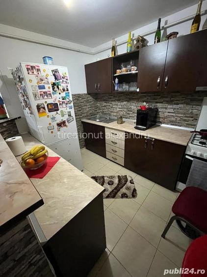 Apartament cu 3 camere nedecomandat în Central
