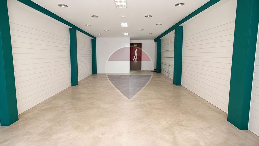 Spațiu comercial, de 140 mp, în George Enescu