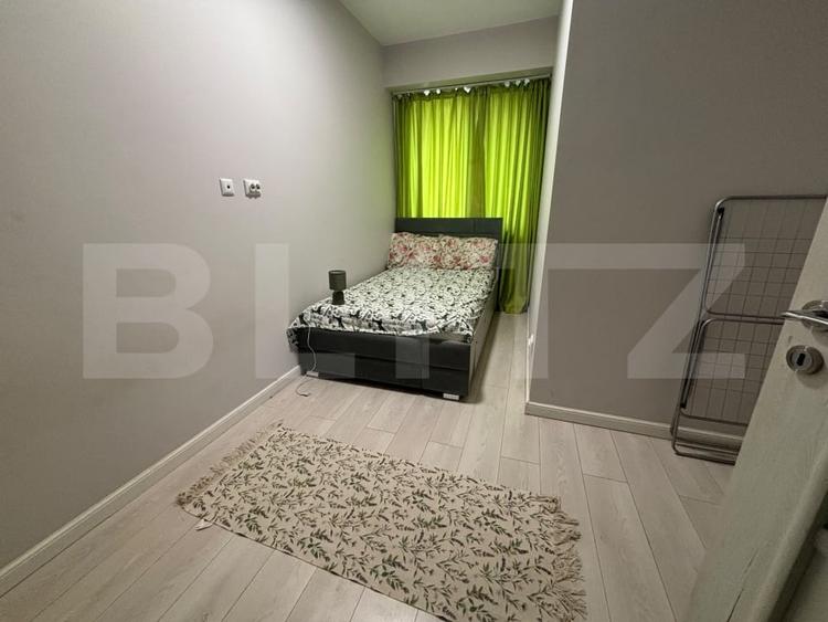 Apartament cu 3 camere decomandat, mobilat în Central