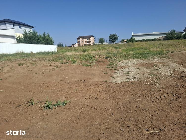 Teren de 470 mp, în Cârcea
