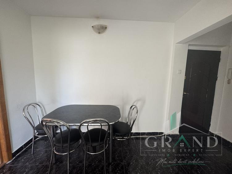 Apartament cu 3 camere semidecomandat, mobilat în Gheorgheni