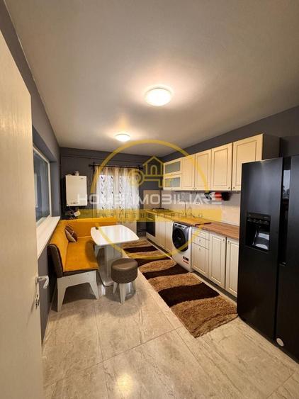 Penthouse cu 4 camere decomandat, mobilat în Copou