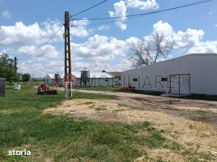 Spațiu comercial, de 10,000 mp, în Central