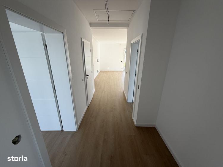 Casă cu 4 camere decomandat în Sud
