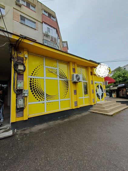 Spațiu comercial, de 78 mp, în Eremia