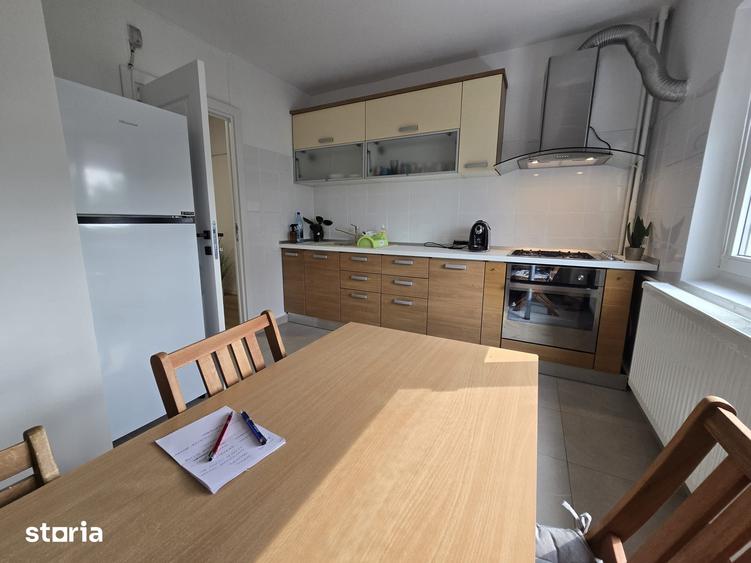 Apartament cu 2 camere decomandat, mobilat în Berceni