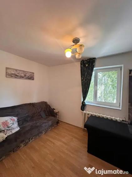 Apartament cu 2 camere semidecomandat în City Park Mall