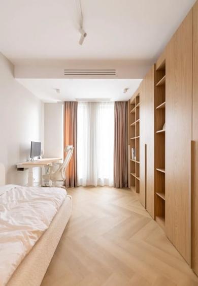 Apartament cu 3 camere semidecomandat, mobilat în P-ta Presei Libere