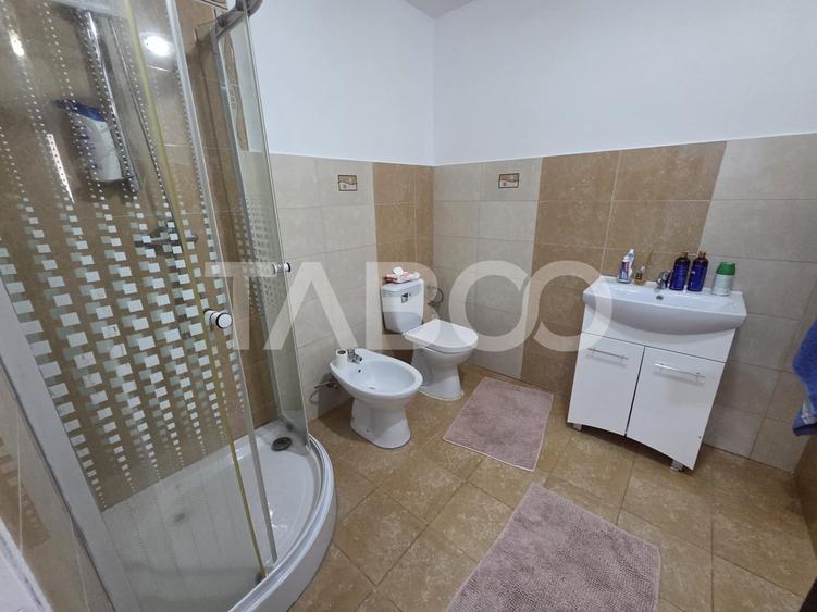 Casă individuală cu 3 camere cu Canalizare în Voila