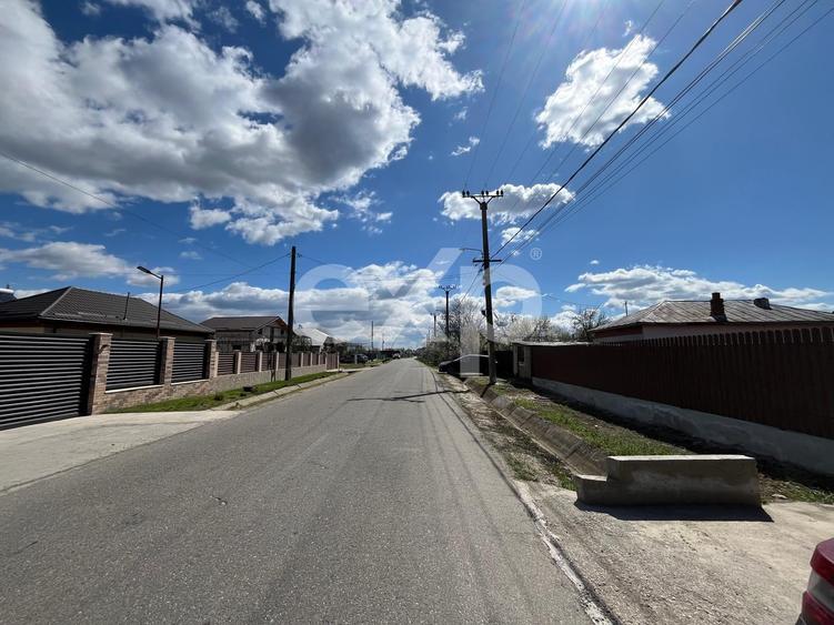Casă individuală cu 2 camere cu Teren 880 Mp în Broșteni (Vișina)