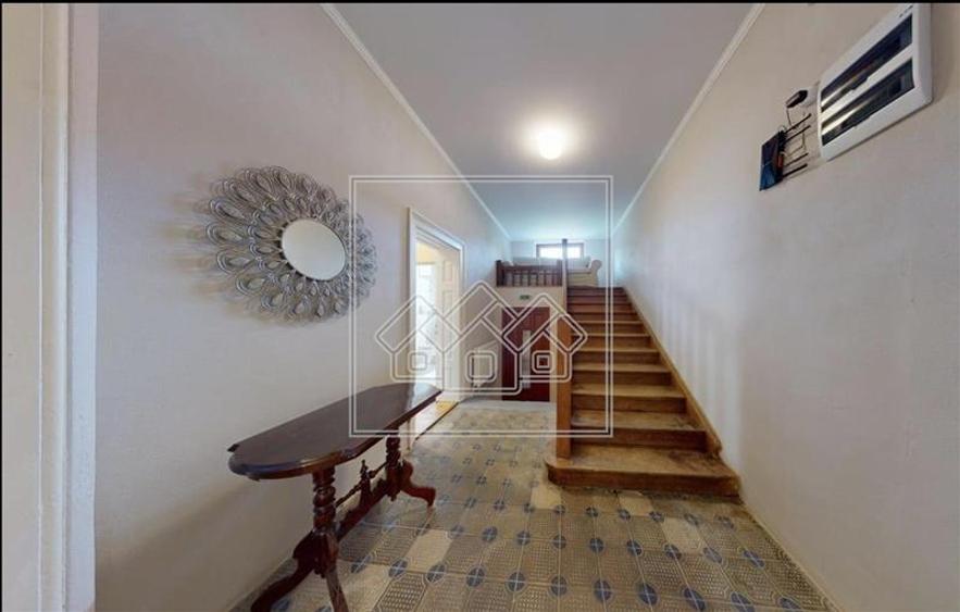 Apartament cu 3 camere circular în Sub Arini