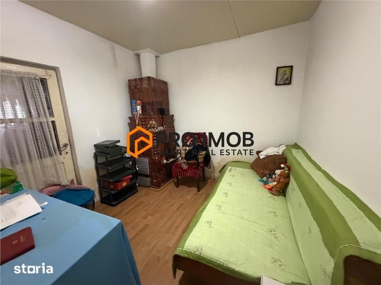 Casă cu 3 camere decomandat cu Teren 200 Mp în Mihai Viteazu