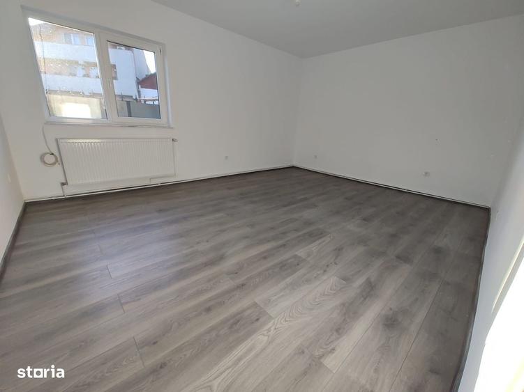 Casă cu 4 camere în Iris