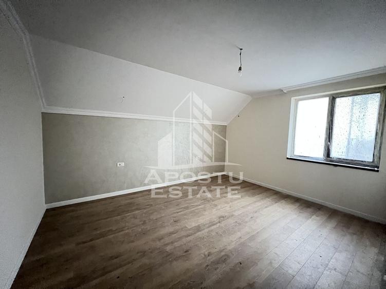 Duplex cu 5 camere cu Canalizare în Giarmata