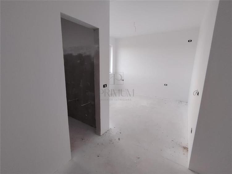 Duplex cu 5 camere cu Teren 330 Mp în Moșnița Nouă
