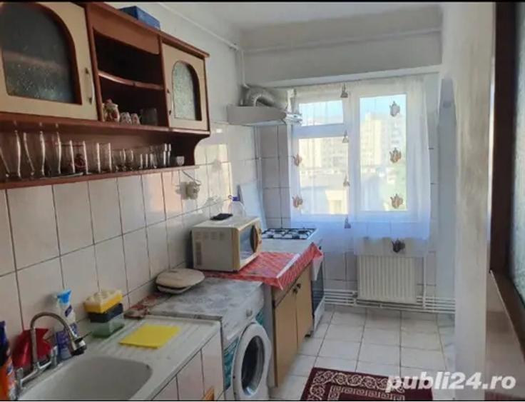 Apartament cu 2 camere decomandat în Ostroveni