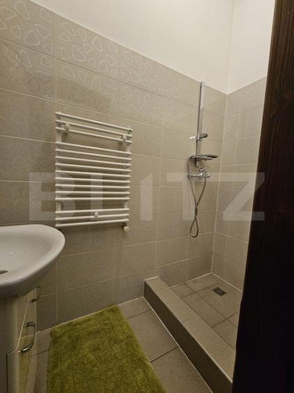 Spațiu comercial, de 160 mp, în Traian