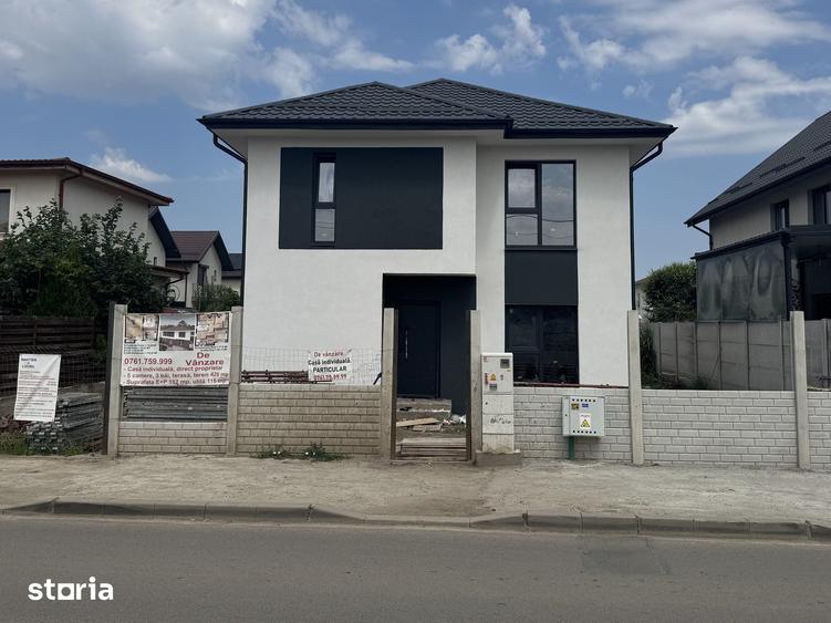 Casă cu 5 camere cu Teren 426 Mp în Central