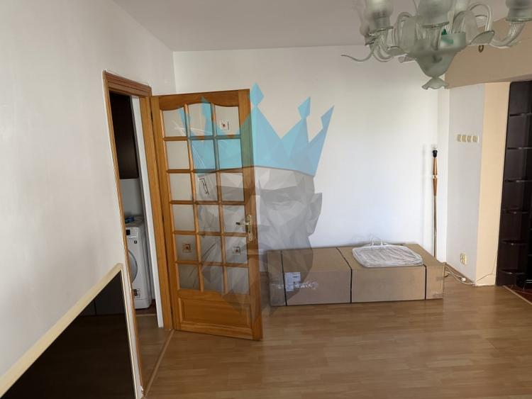 Apartament cu 2 camere semidecomandat, mobilat în Brâncoveanu