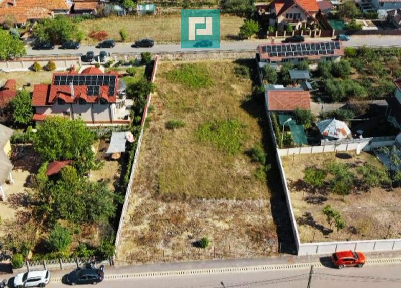 Teren Construcții intravilan de 1480 mp, în Sânmartin