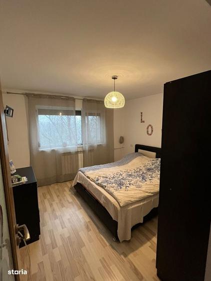 Apartament 3 camere -Zona Sud - 70 mp - 78000 euro negociabil - 1