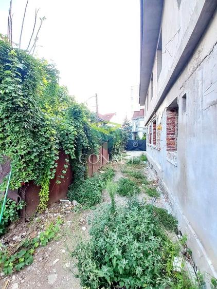 Casă individuală cu 4 camere cu Canalizare în Dacia