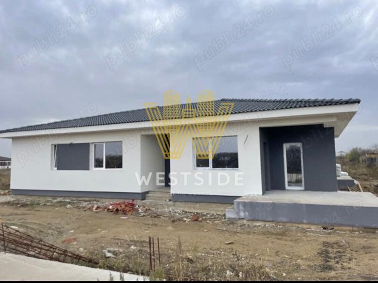 Apartament cu 3 camere decomandat în Bucovăț (Remetea Mare)