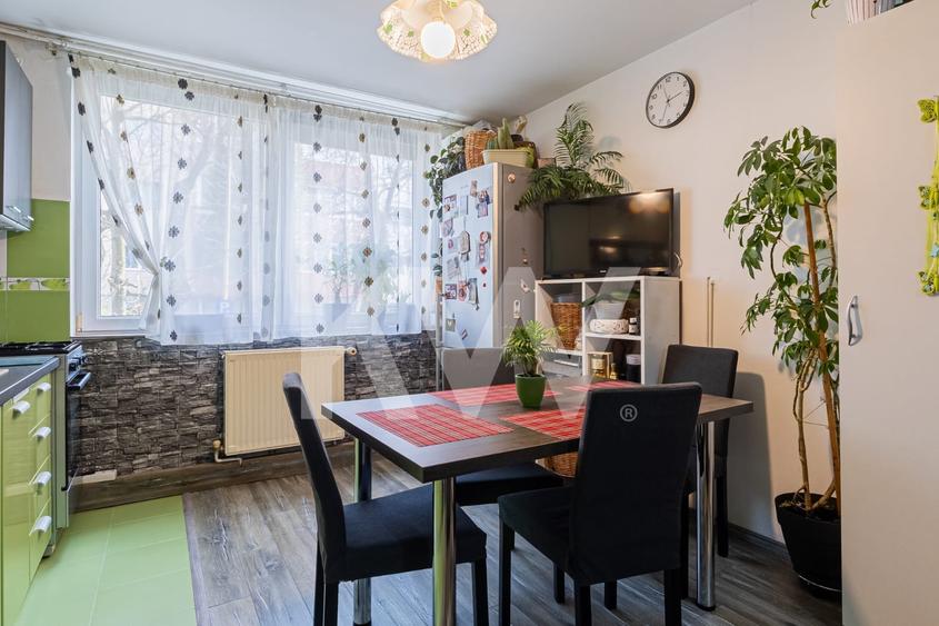 Apartament cu 2 camere decomandat, mobilat în Noua