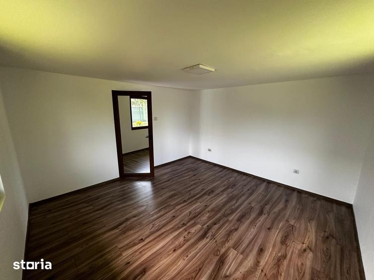 Spațiu comercial, de 9,343 mp, în Central