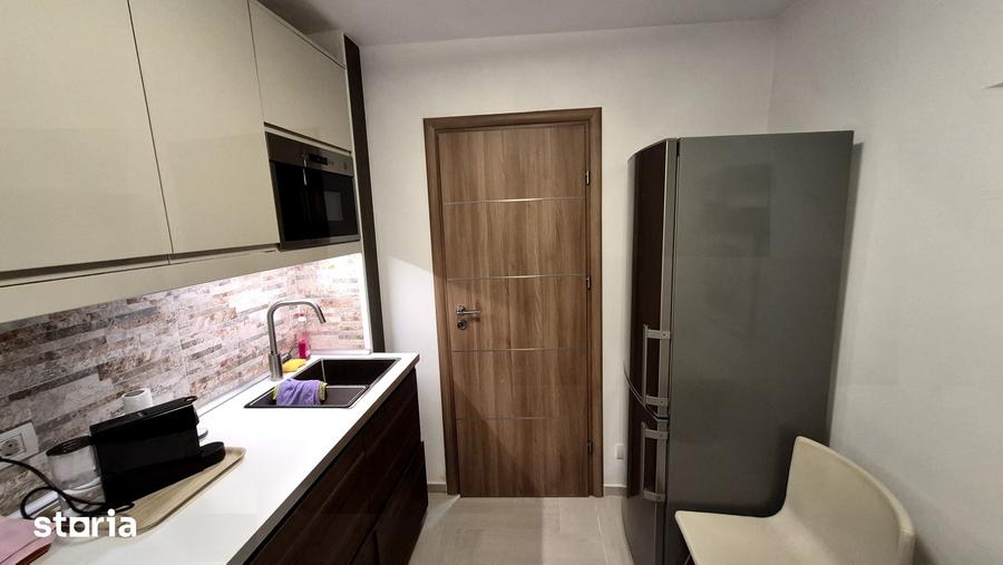 Apartament cu 3 camere decomandat în Vatra Luminoasă