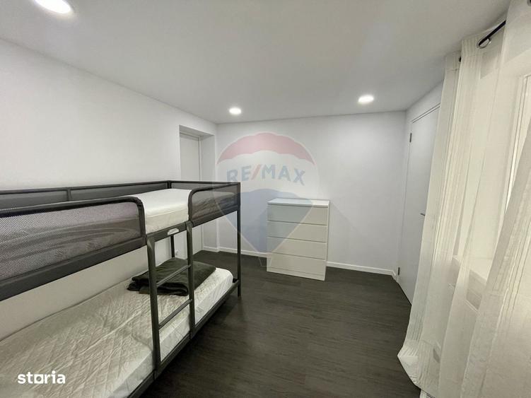 Casă cu 4 camere cu Teren 1397 Mp în Poiana