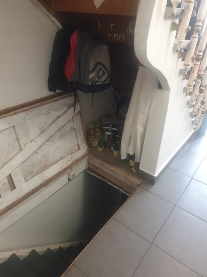 Casă cu 4 camere cu Canalizare în Peninsula
