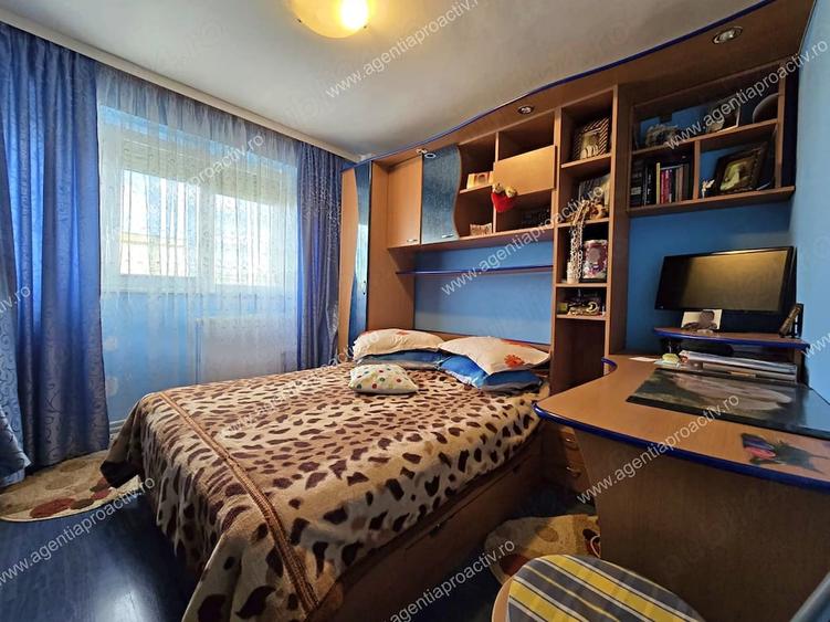 Apartament cu 2 camere decomandat în Micro 18