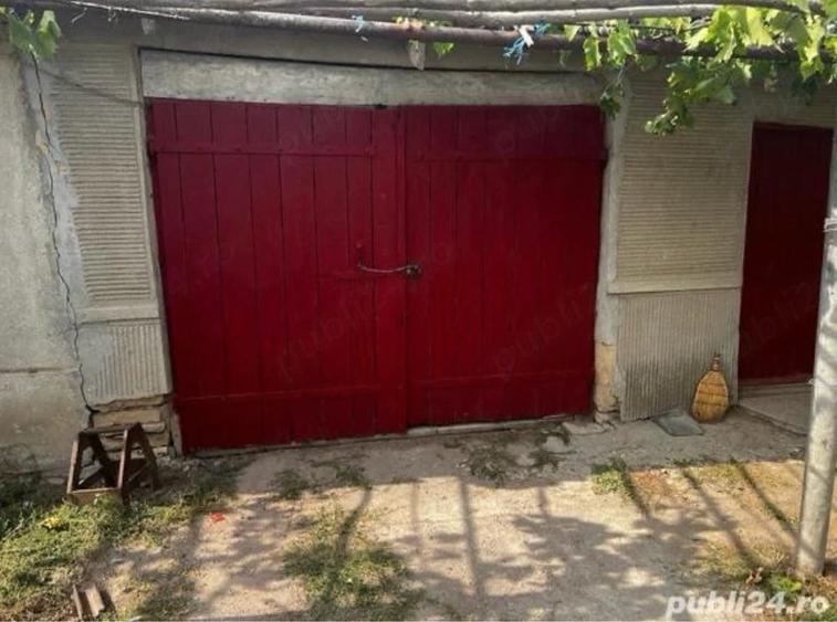 Casă cu 4 camere cu Teren 5400 Mp în Ceamurlia de Sus