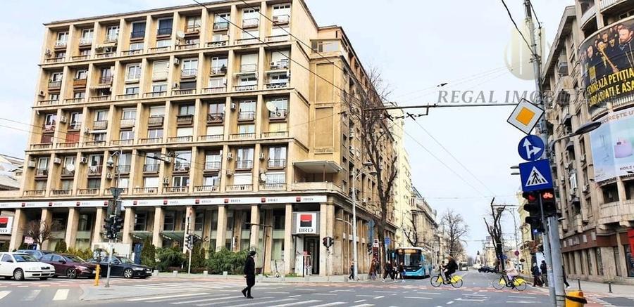 Garsonieră decomandată, mobilată în Universitate